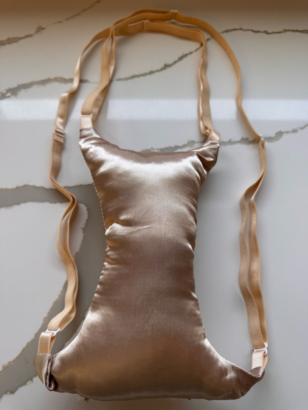 NWOT Champagne Satin Chest Wrinkle Prevention Pillow Anti-Wrinkle Support - Picture 2 of 7